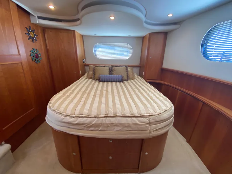 Slide: The Image of Silverton 43 Motor Yacht 2002 - 71