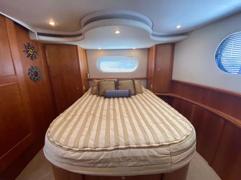 Slide: The Image of Silverton 43 Motor Yacht 2002 - 72