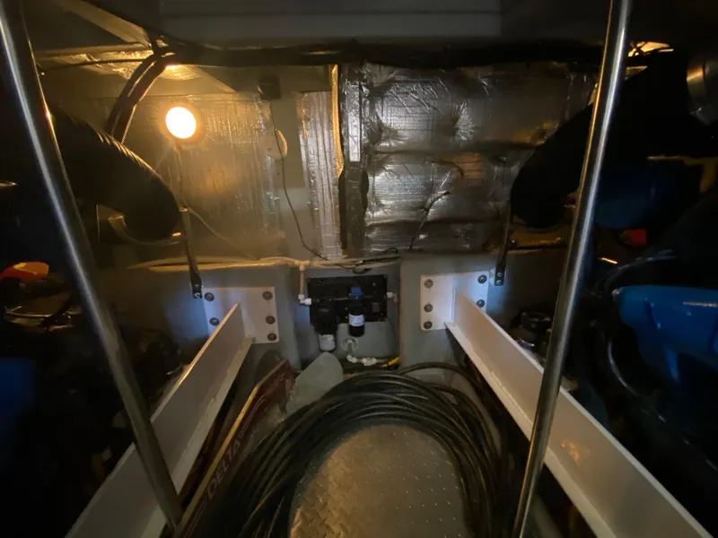 Slide: The Image of Silverton 43 Motor Yacht 2002 - 75