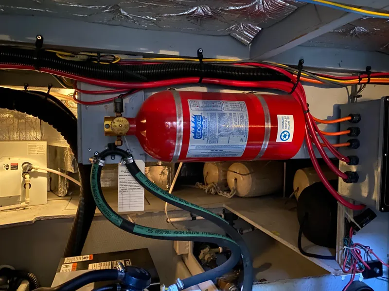 Slide: The Image of Silverton 43 Motor Yacht 2002 - 83