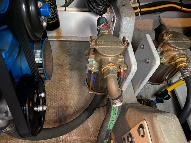 Slide: The Image of Silverton 43 Motor Yacht 2002 - 84