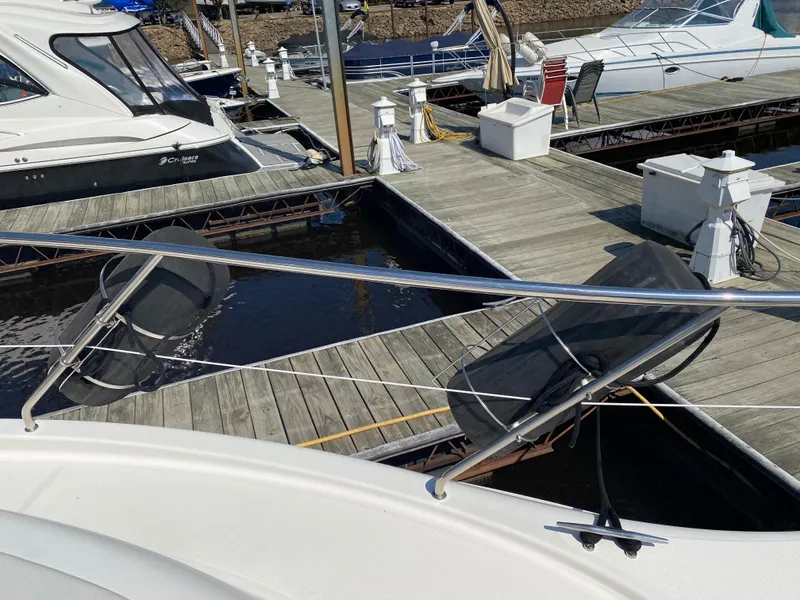 Slide: The Image of Silverton 43 Motor Yacht 2002 - 92