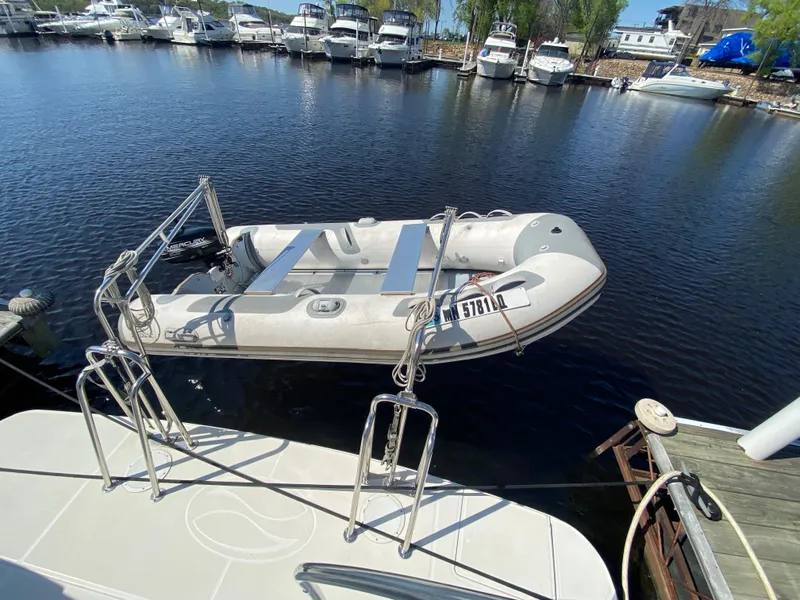 Slide: The Image of Silverton 43 Motor Yacht 2002 - 97