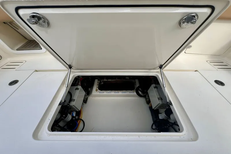 Slide: The Image of Scout 420 LXF 2016 - 3