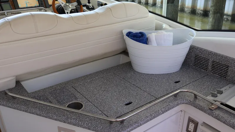 Slide: The Image of 2007 Formula 45 Yacht interior with seating and storage area. - 40