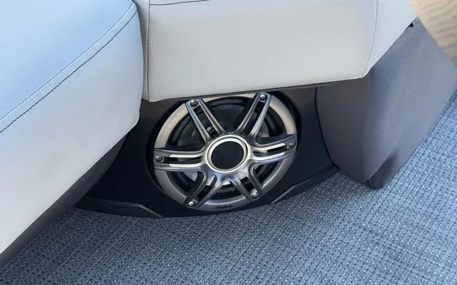 Slide: The Image of Speaker system in Viaggio Lago X22U 2025 boat, featuring sleek design and modern upholstery. - 33