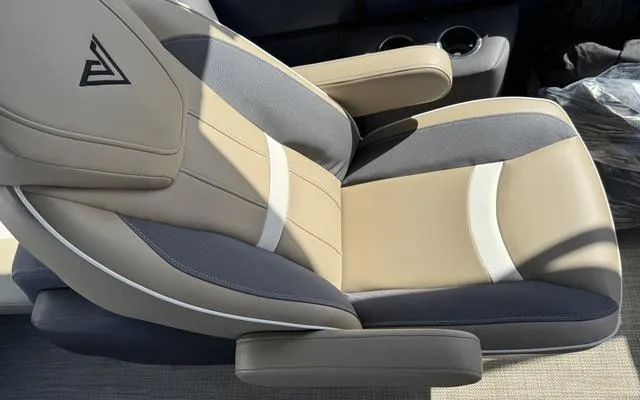 Slide: The Image of 2025 Viaggio Lago X 22 U boat seat, beige and gray upholstery, armrests visible. - 38