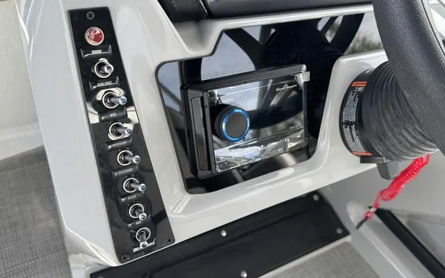 Slide: The Image of Viaggio X 22 S 2025 - 28