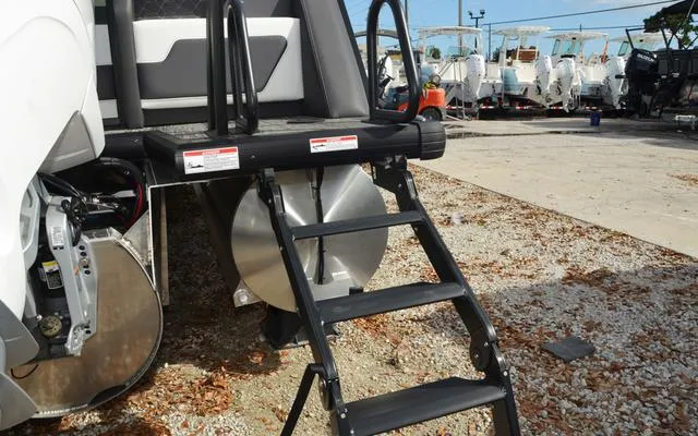 Slide: The Image of Viaggio D 24 Q 2025 - 10