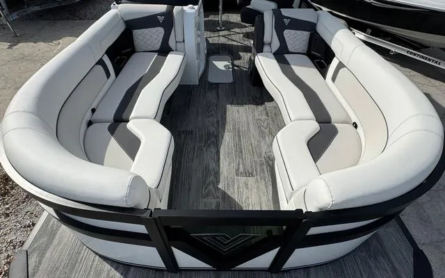 Slide: The Image of Viaggio D 24 Q 2025 - 14