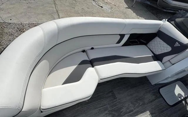 Slide: The Image of Viaggio D 24 Q 2025 - 15