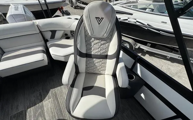 Slide: The Image of Viaggio D 24 Q 2025 - 32