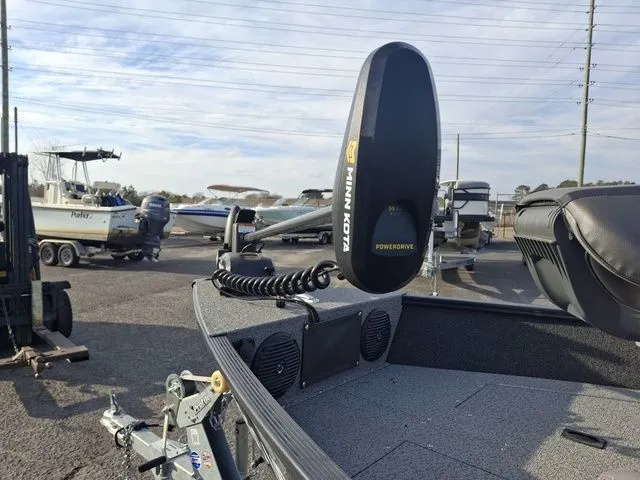 Slide: The Image of Lund 1650 Angler Sport 2024 - 23