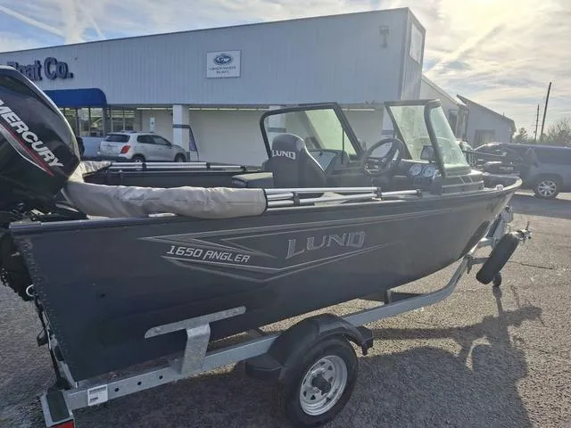 Slide: The Image of Lund 1650 Angler Sport 2024 - 4