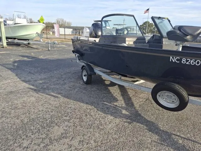 Slide: The Image of Lund 1650 Angler Sport 2024 - 9