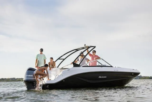 Slide: The Image of Hurricane SunDeck 235 OB 2025 - 5