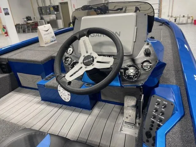 Slide: The Image of Vexus AVX 2080 2025 - 8