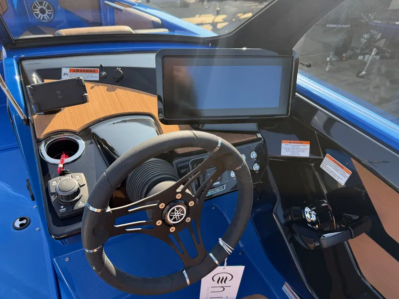 Slide: The Image of Yamaha 222XE 2025 - 11