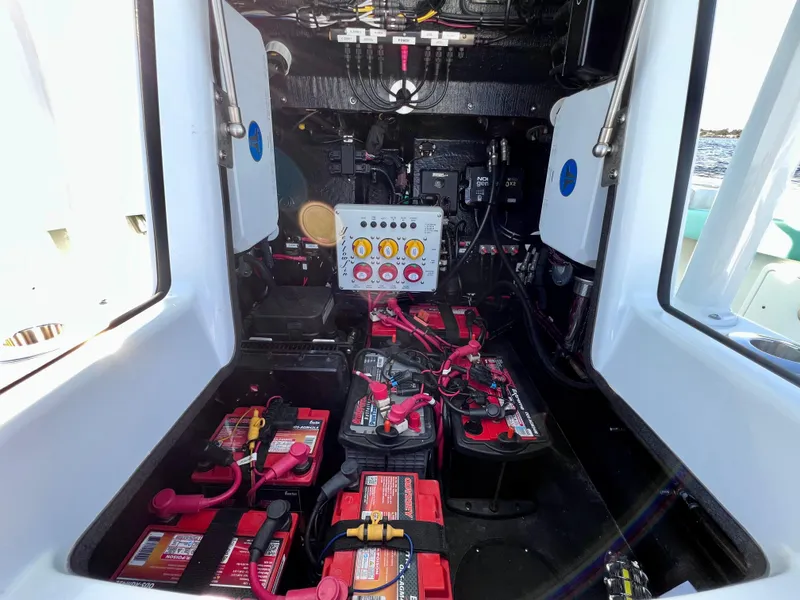 Slide: The Image of Yellowfin 26 Hybrid TWIN 225 Mercury ONLY 36 HOURS - LOADED 2022 - 53