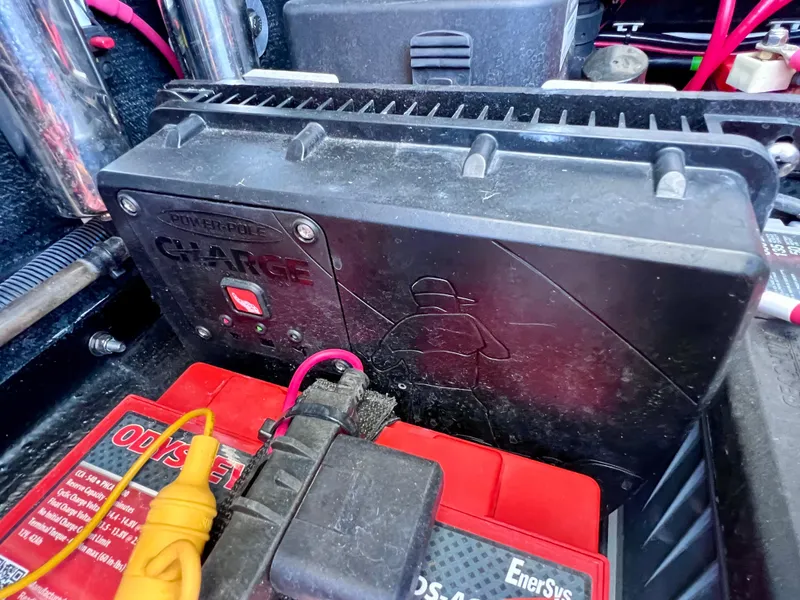 Slide: The Image of Yellowfin 26 Hybrid TWIN 225 Mercury ONLY 36 HOURS - LOADED 2022 - 56