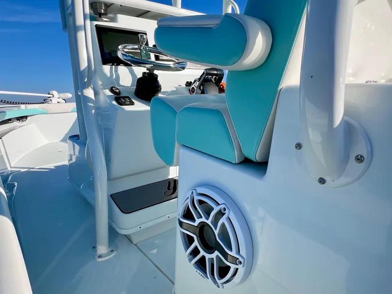 Slide: The Image of Yellowfin 26 Hybrid TWIN 225 Mercury ONLY 36 HOURS - LOADED 2022 - 61