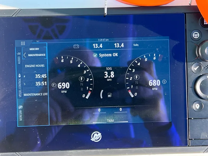 Slide: The Image of Yellowfin 26 Hybrid TWIN 225 Mercury ONLY 36 HOURS - LOADED 2022 - 66