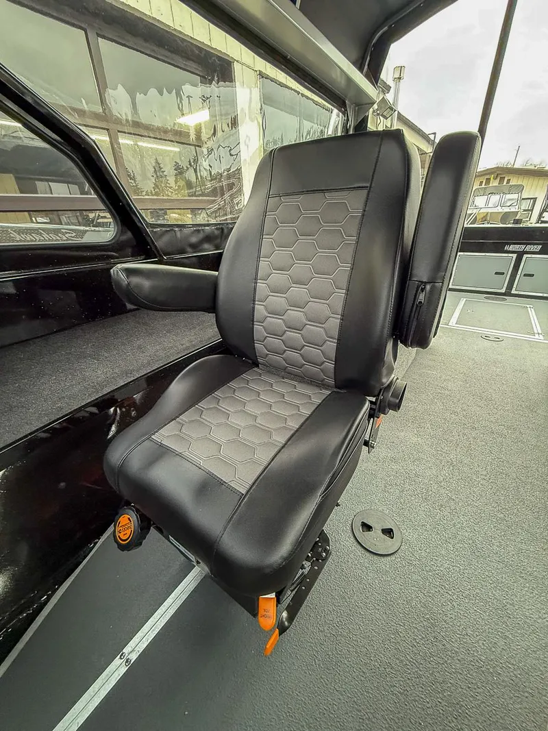 Slide: The Image of North River 24 SEAHAWK RTF 2026 - 11