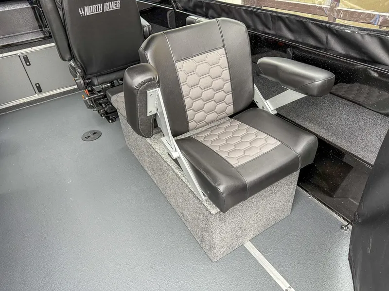 Slide: The Image of North River 24 SEAHAWK RTF 2026 - 15