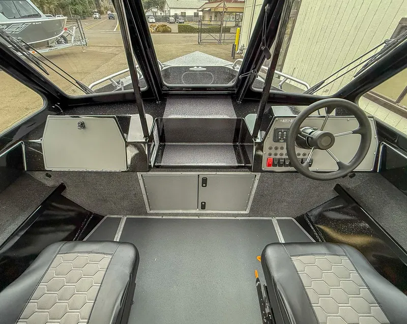 Slide: The Image of North River 24 SEAHAWK RTF 2026 - 8