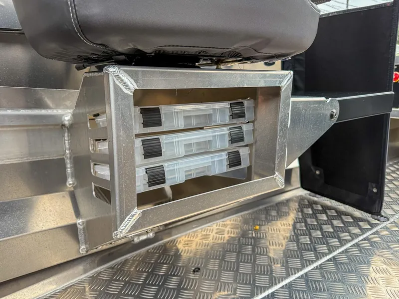 Slide: The Image of Stabi-Craft 1550 Fisher 2026 - 13