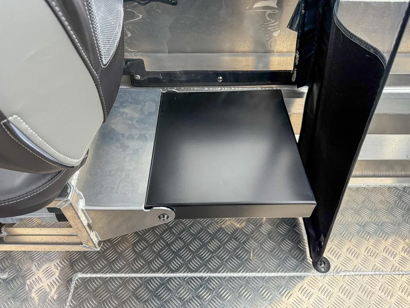 Slide: The Image of Stabi-Craft 1550 Fisher 2026 - 17