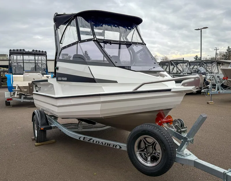 Slide: The Image of Stabi-Craft 1550 Fisher 2026 - 6