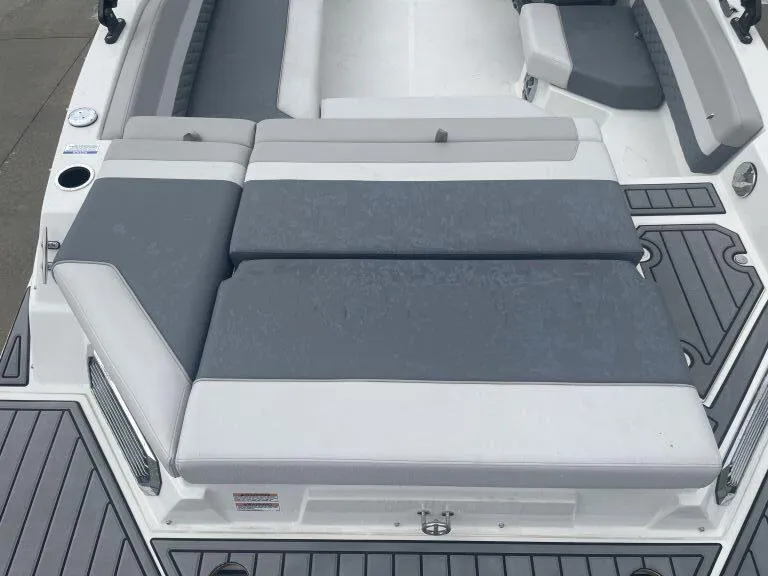 Slide: The Image of Starcraft SVX 231 IO 2025 - 22