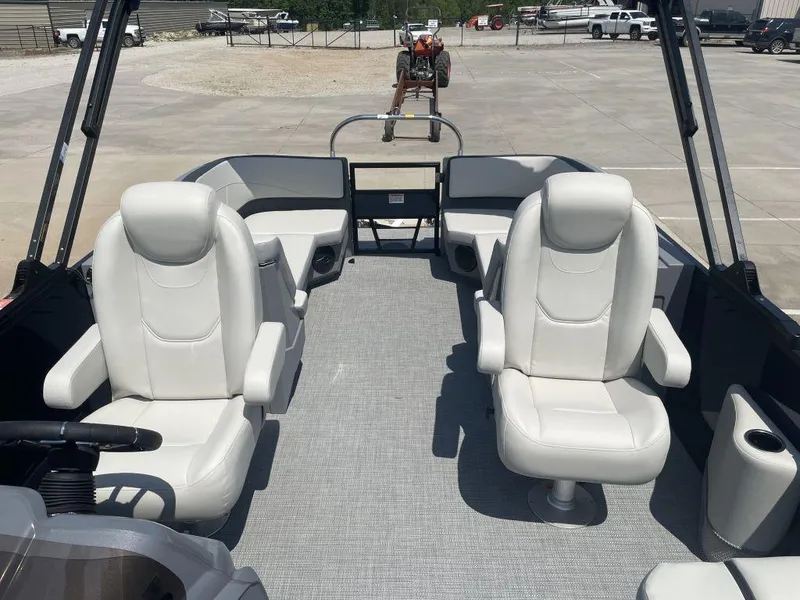 Slide: The Image of Starcraft GX 22 R DH Sport 2025 - 11