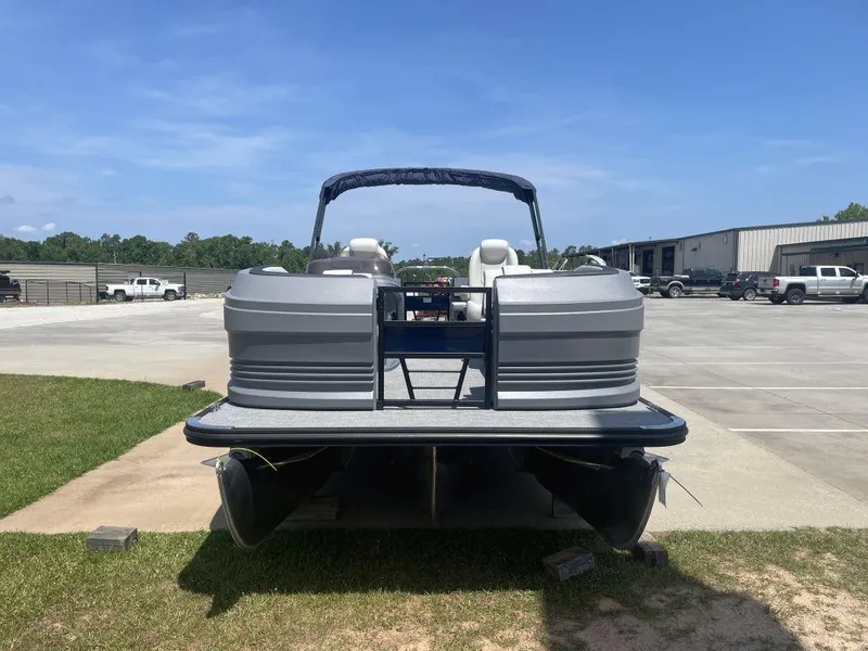 Slide: The Image of Starcraft GX 22 R DH Sport 2025 - 4