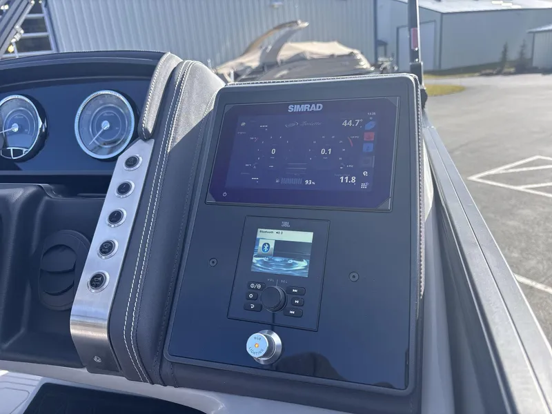 Slide: The Image of Barletta Lusso 25UC 2025 - 12