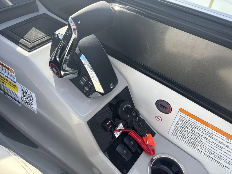 Slide: The Image of Barletta Lusso 25UC 2025 - 13