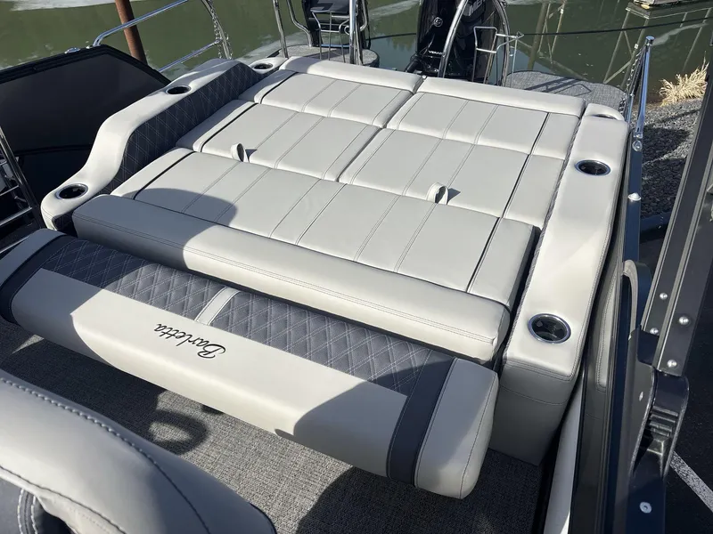 Slide: The Image of Barletta Lusso 25UC 2025 - 15