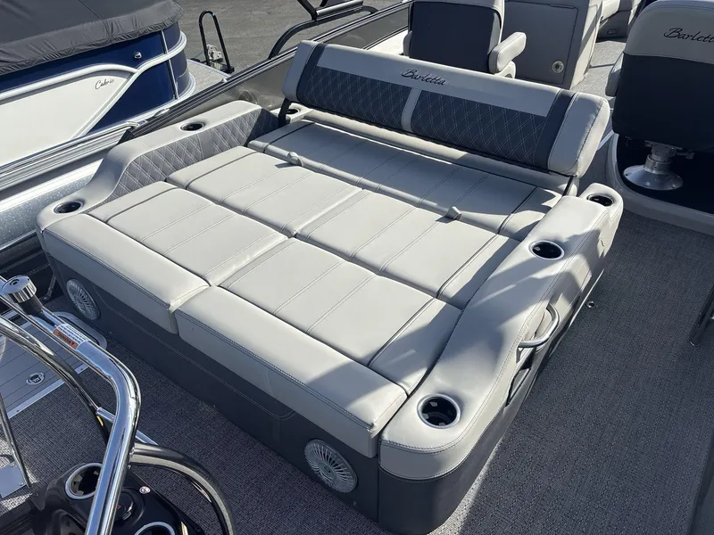 Slide: The Image of Barletta Lusso 25UC 2025 - 17