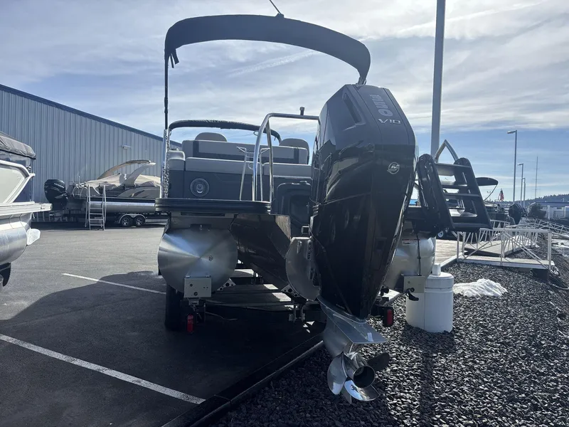 Slide: The Image of Barletta Lusso 25UC 2025 - 5