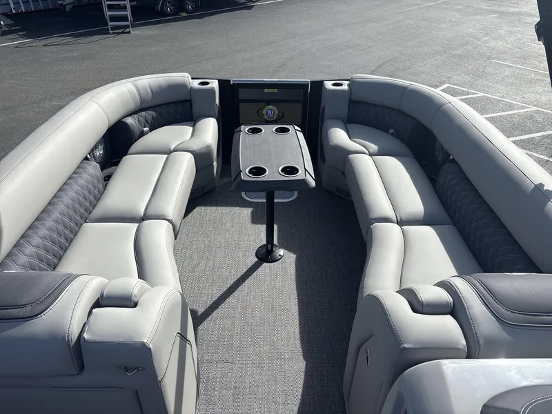 Slide: The Image of Barletta Lusso 25UC 2025 - 7