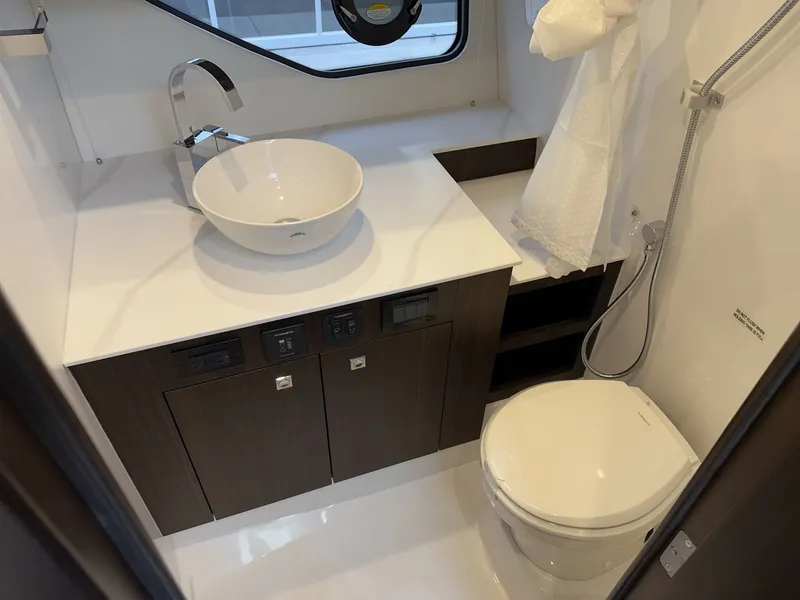 Slide: The Image of Cruisers Yachts 38 GLS 2025 - 26