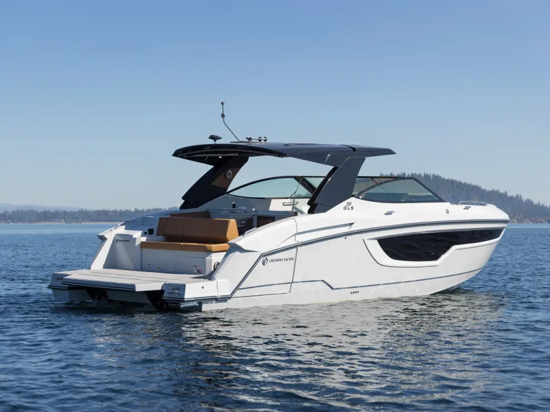 Slide: The Image of Cruisers Yachts 38 GLS 2025 - 6