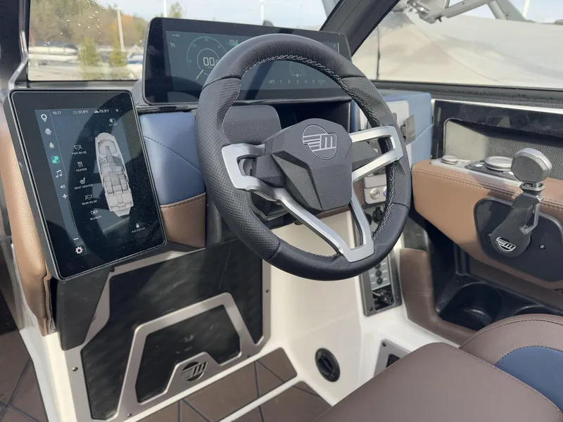 Slide: The Image of Malibu M230 2025 - 13