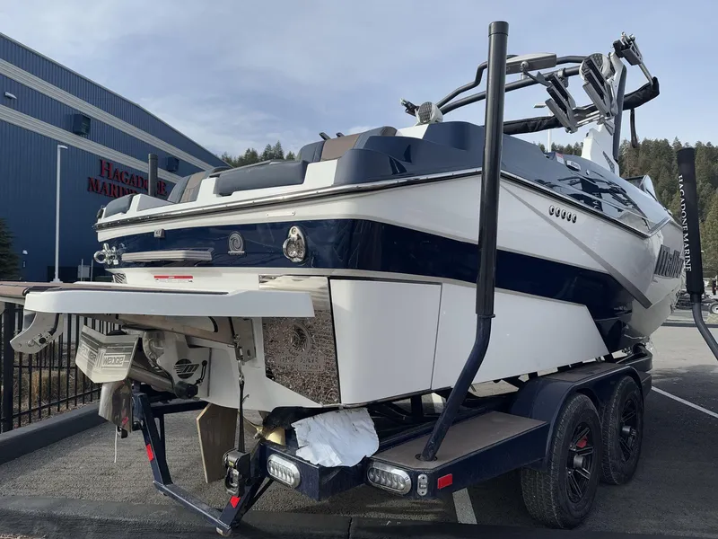 Slide: The Image of Malibu M230 2025 - 5