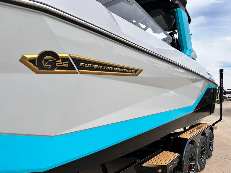 Slide: The Image of Nautique G25 2025 - 13