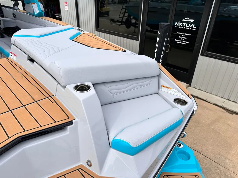 Slide: The Image of Nautique G25 2025 - 15