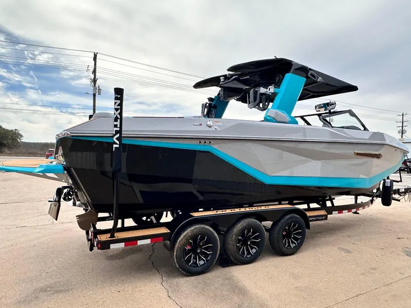 Slide: The Image of Nautique G25 2025 - 6