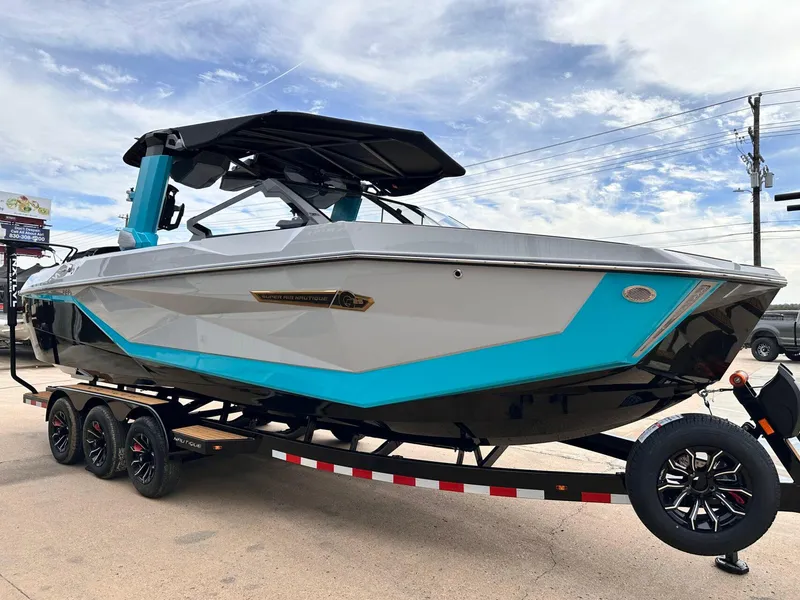 Slide: The Image of Nautique G25 2025 - 8