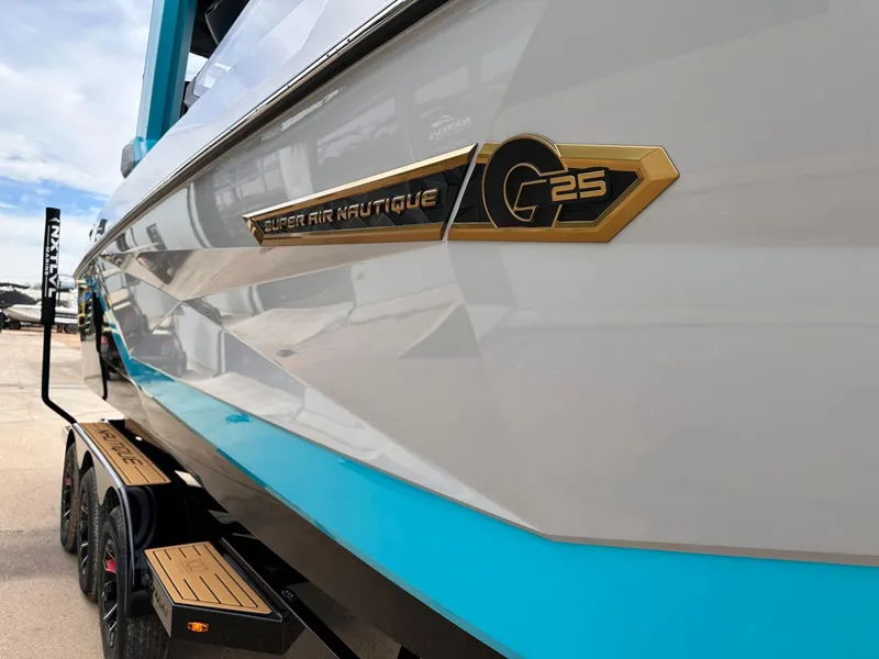 Slide: The Image of Nautique G25 2025 - 9